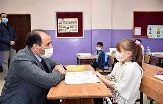 İl Milli Eğitim Müdürü Gün, okul ziyaretlerine...