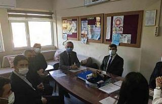 İlçe Milli Eğitim Müdürü Baş, okul ziyaretleri...