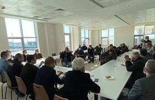 İpsala Kaymakamı Güngör, tır şoförlerinin sıkıntılarını...