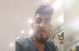 İş makinesine çarpan motosikletin sürücüsü...