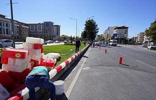 Işıklı bordürler şehre renk katıyor