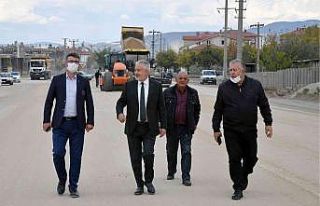 Isparta yeni bulvarına kavuşuyor, şehir trafiği...