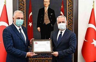 Isparta’da 19 Ekim Muhtarlar günü kutlandı