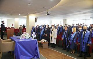 İstanbul Esenyurt Üniversitesi 2021-2022 Akademik...