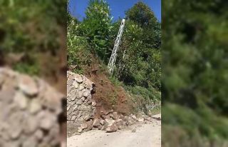 İstinat duvarı domino taşı gibi yere yıkıldı,...