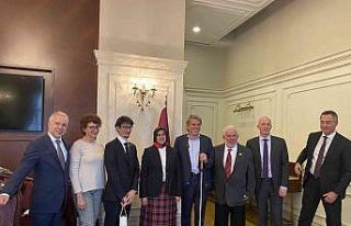 İsviçreli heyetten Beyoğlu Belediyesi’ne nezaket...