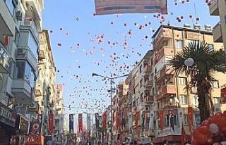 İzmir’de Cumhuriyet coşkusu: 5 bin balon aynı...