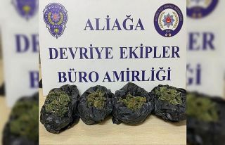 İzmir’de durdurulan bir araçtan uyuşturucu çıktı