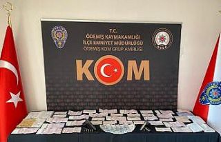 İzmir’de tefeci operasyonu: 2 gözaltı