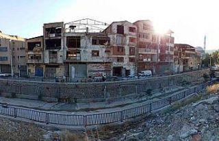 İzmir’in göbeğinde, görüntüsüyle dikkat çekiyordu:...