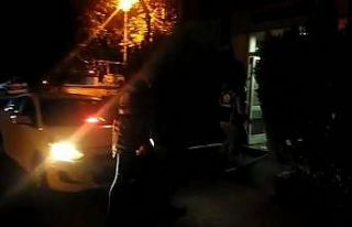 Kadıköy’de stad çevresinde değnekçilik yapan...