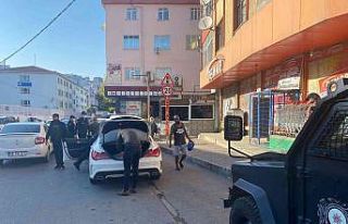 Kağıthane polisinden dar alan uygulaması