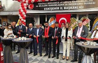 Kahramanların dayanışma derneği açıldı