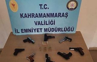 Kahramanmaraş’ta 14 adet silah ele geçirdi