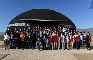 Kamp yapan öğrencilerden Çorumlu obasına tam not