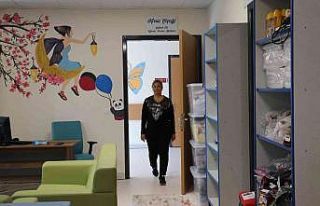 Kanser hastaları hem tedavi oluyor hem de moral depoluyor