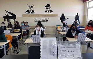 Karakoçan’da müzik sınıfı açıldı