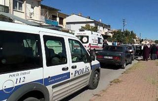 Karantinadaki şahıs evinde ölü olarak bulundu