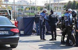 Karşıdan karşıya geçmek isterken canından oldu