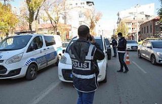 Kars’ta polisten ‘şok’ uygulama!