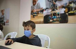 Kartal Belediyesinden çocuklara ‘robotik kodlama...