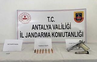 Kaş’ta uyuşturucu operasyonu