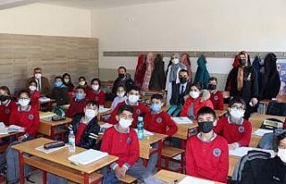 Kaymakam Çelik okulları denetledi