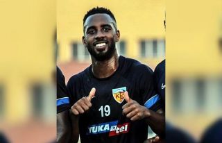 Kayserisporlu Carole baba oldu