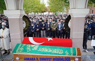 Kazada hayatını kaybeden emekli emniyet müdürü...