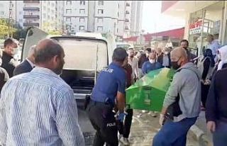 Kendisinden haber alınamayan yaşlı adam evinde...