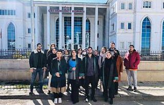 Kız çocuğunu istismar ettiği iddiasıyla yargılanan...