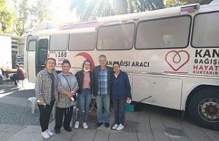 Kızılay Erdek’te kan topladı