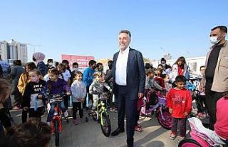 Konteyner kentte çocuklara sürpriz