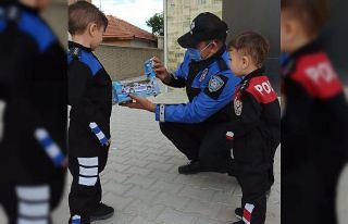 Konya Polisi küçük Eymen ve Uras’ın hayalini...