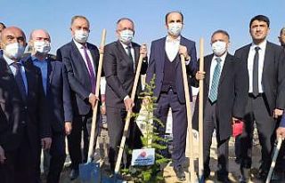 Konya’da Devlet Bahçeli Hatıra Ormanında fidanlar...
