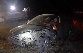 Konya’da traktör ile otomobil çarpıştı: 1 yaralı