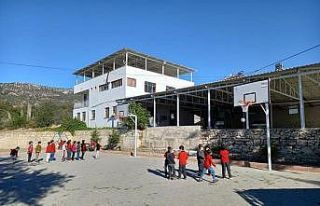 Korkuteli’nde 10 Bin Pota Projesi Devam Ediyor