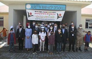 Köy okulunda ‘Bilim Fuarı’ sergisi