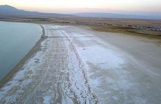 Kuraklık, Arin Gölü’nün yüzde 15’ini kuruttu