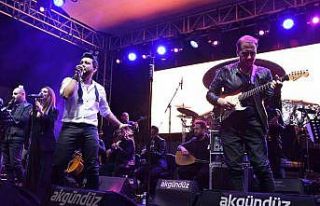 Kuşadası’nda yaza  veda konseri