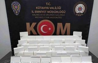 Kütahya’da bir araçta 10 bin makaron ele geçirildi