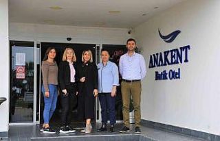 KYK yurtlarına yerleşemeyen öğrenciler belediyeye...