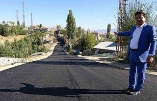 Mahalle halkının sıcak asfalt sevinci