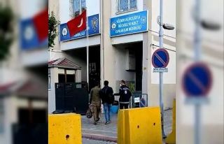 Malatya’da kamyonet kasasında düzensiz göçmenler...
