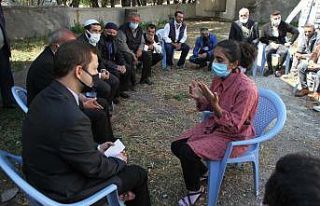 Malazgirt Kaymakamı Demirer köy ziyaretlerini sürdürüyor