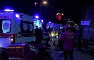 Maltepe’de makas atarak ilerleyen otomobil zincirleme...