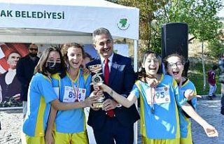 Mamak’ta Cumhuriyet coşkusu koşu ile başladı