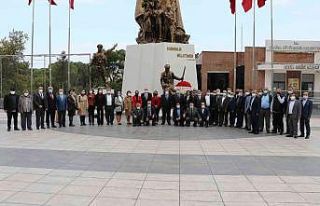 Manisa’da muhtarlar, gününü kutladı