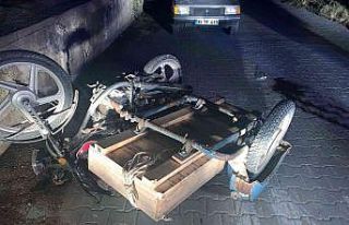 Manisa’da sepetli motosiklet devrildi: 1 ölü