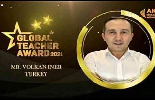 Manisalı öğretmen ‘Küresel Öğretmen’ ödülünü...